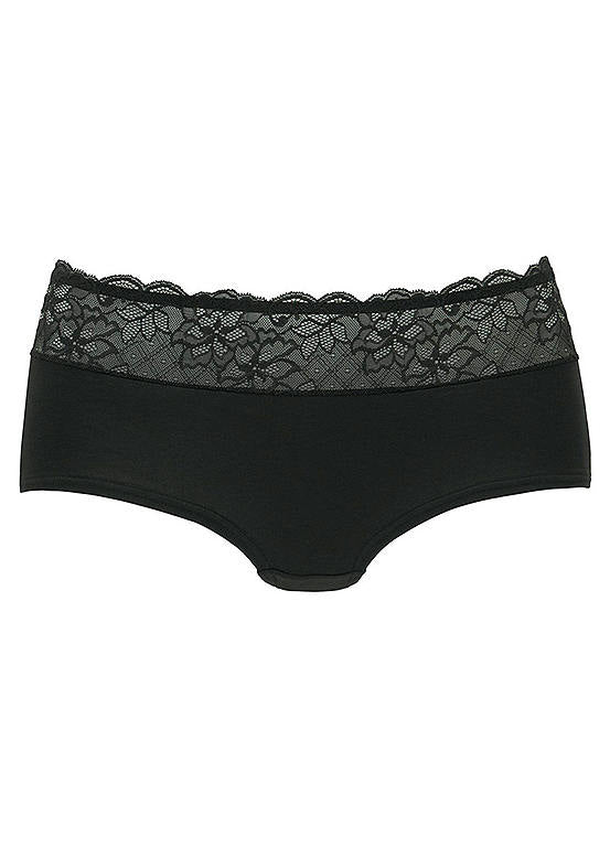  Nuance Lace Short Briefs