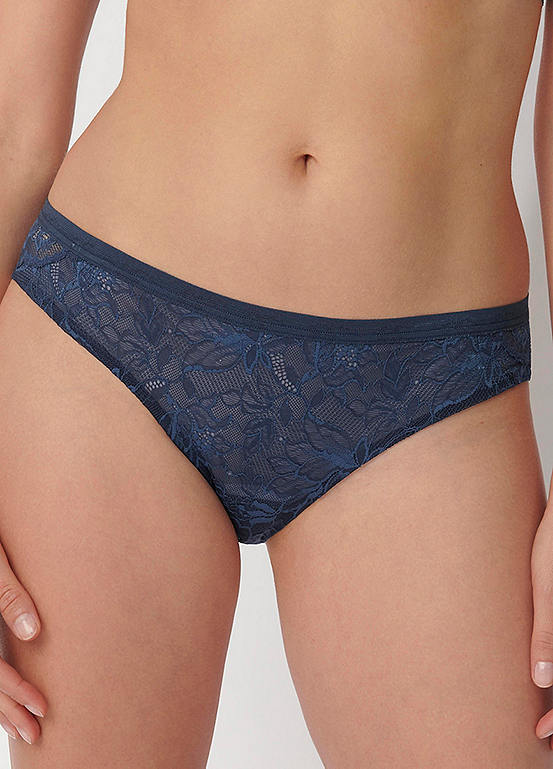  Triumph Amourette Charm Brazilian Briefs