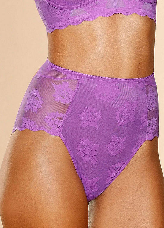  Triumph High Waist Lace Briefs